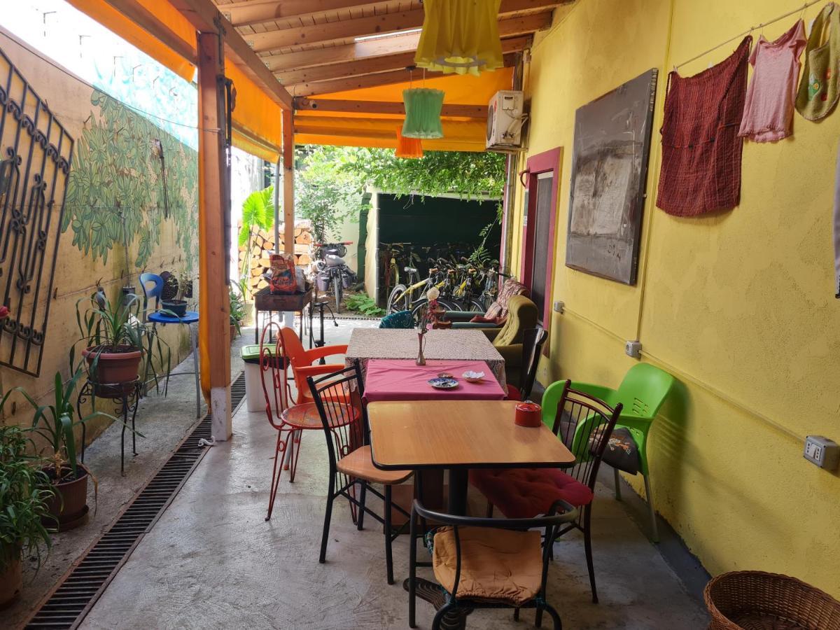 Mi Casa es Tu Casa - Shkodra Backpackers Hostel Exterior foto