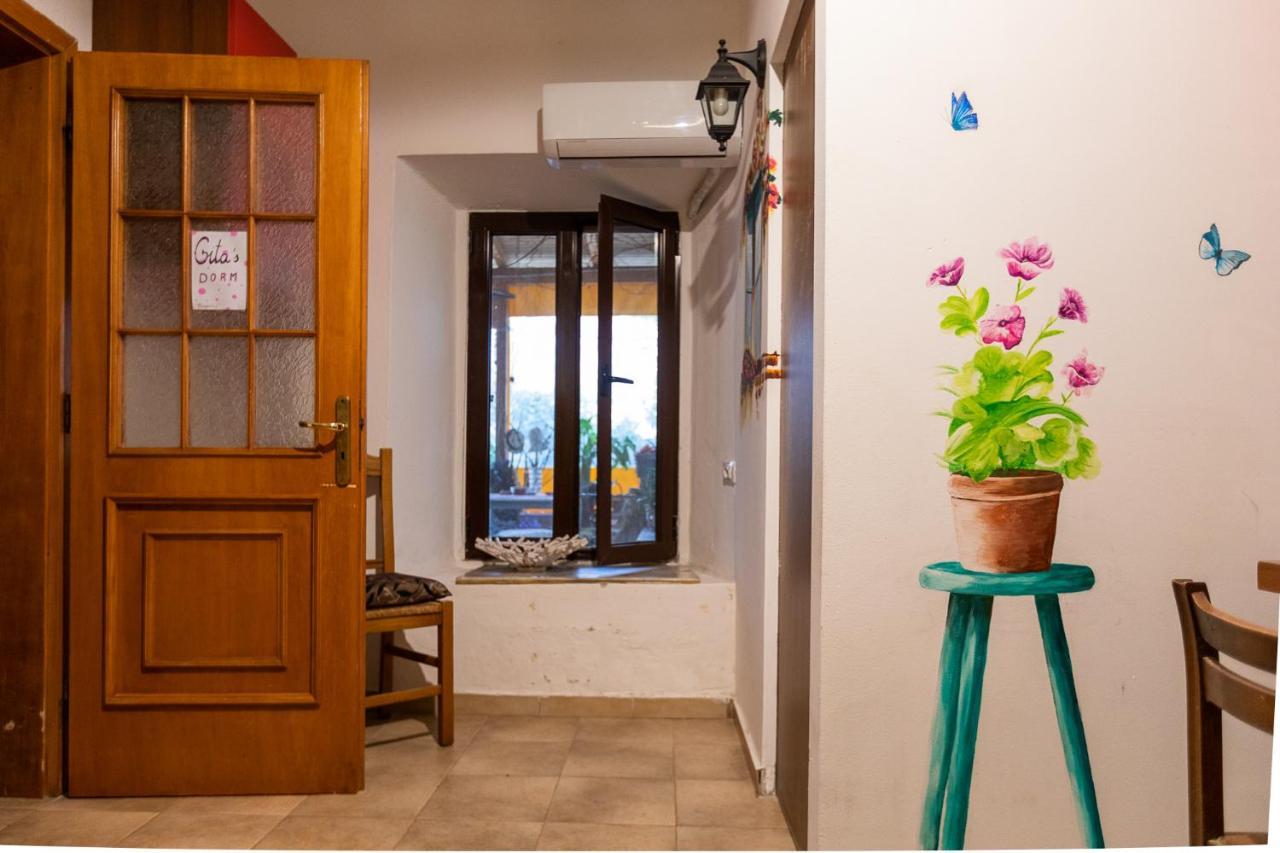 Mi Casa es Tu Casa - Shkodra Backpackers Hostel Exterior foto